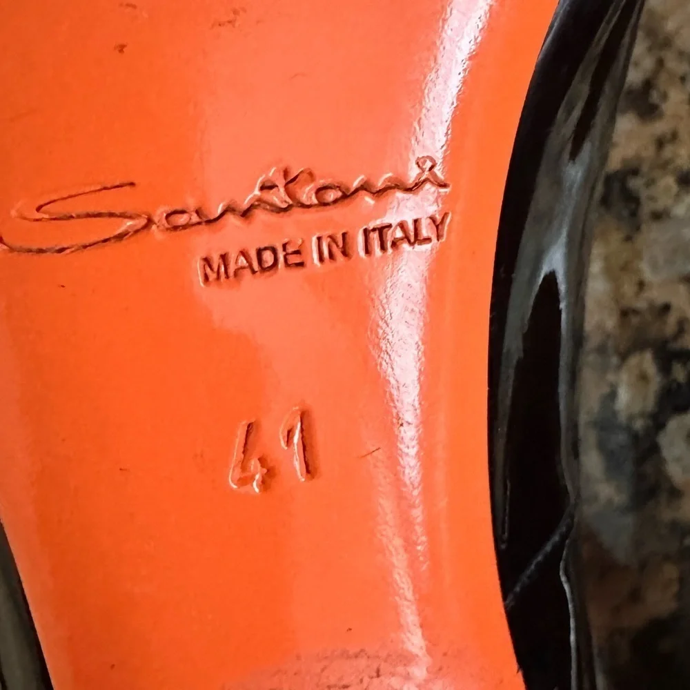 Santoni Patent Leather Heels Court